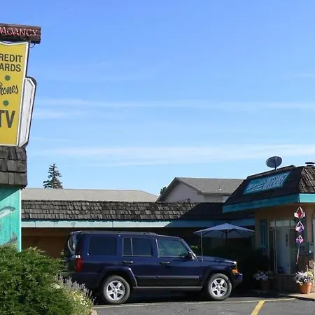 Topaz Lodge